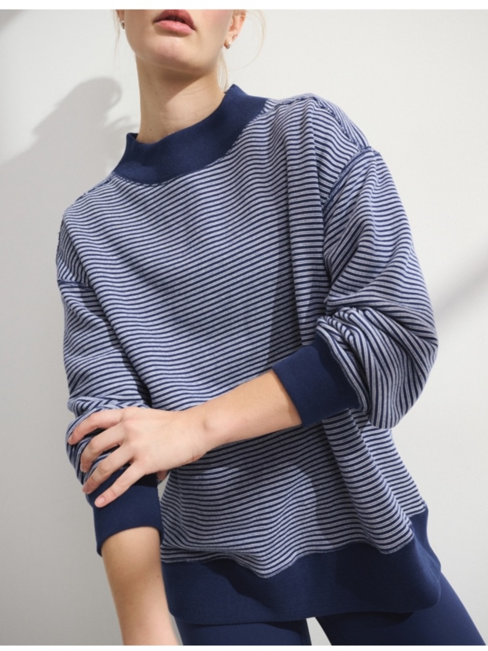 ❌SOLD❌ Abercrombie & Fitch YPB On the Go Mockneck Navy Stripe